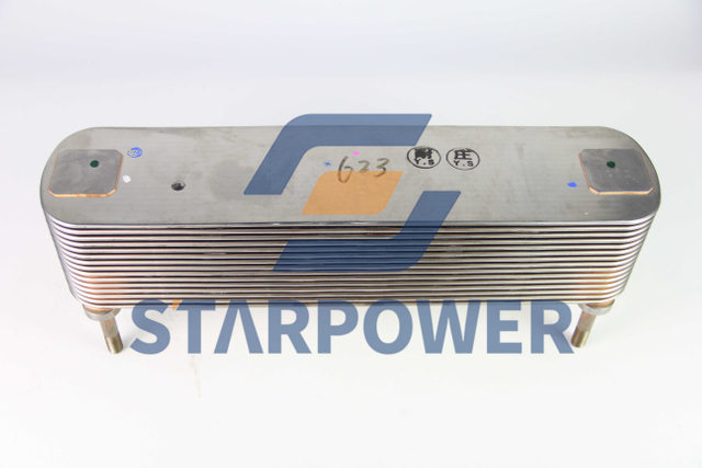 6261-61-2110 KOMATSU 机油散热器芯