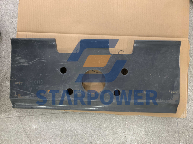 21M-32-11251 KOMATSU 履带板