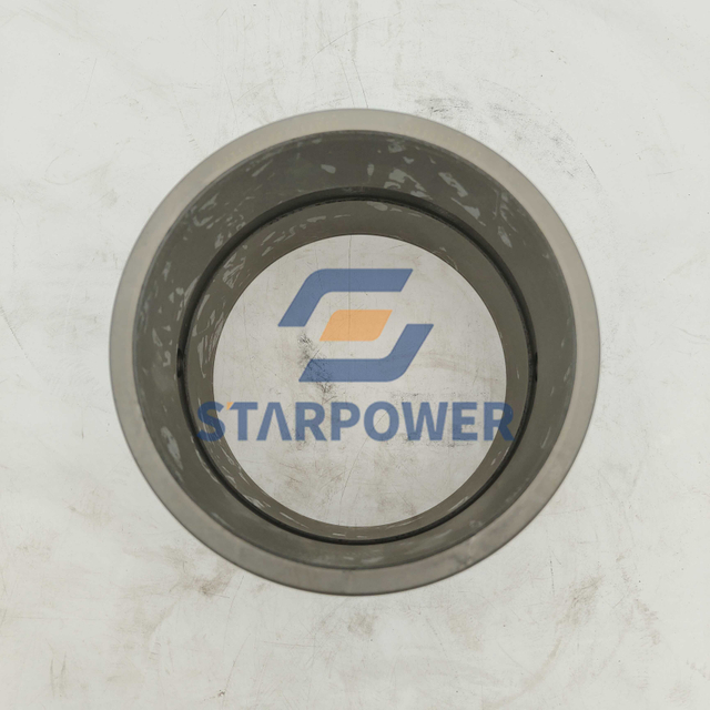 707-76-11010 KOMATSU 翻斗油缸顶部套