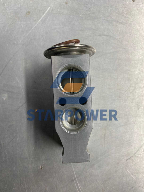 AN51515-A0490 KOMATSU 膨胀阀