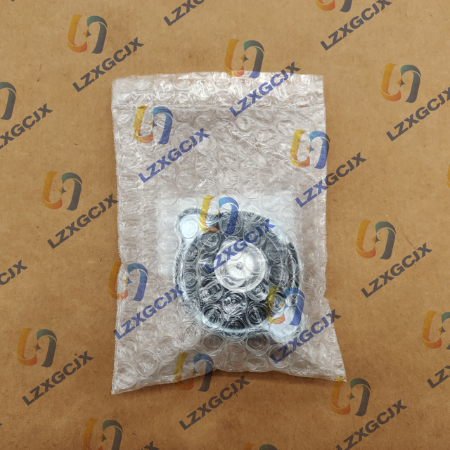 205-03-71280水箱盖CAPPC200-8;PC200-3;PC400LC-6;PC450-6;