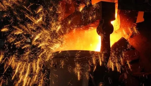 钢铁产量限制铁矿石价格回落