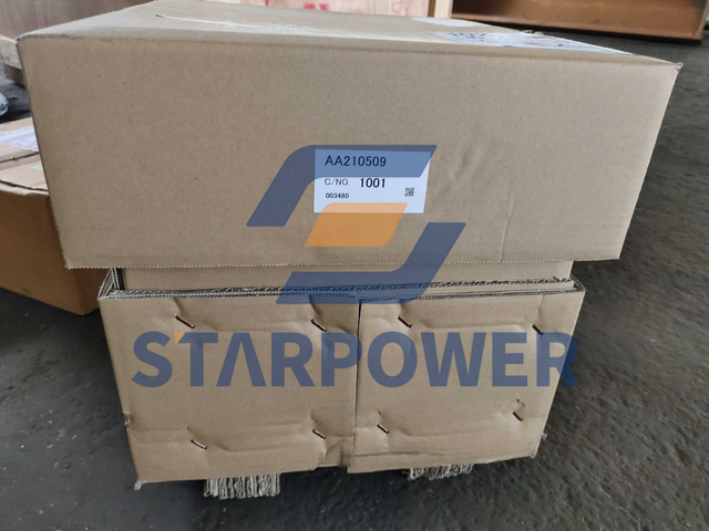 705-36-41240 KOMATSU 工作泵